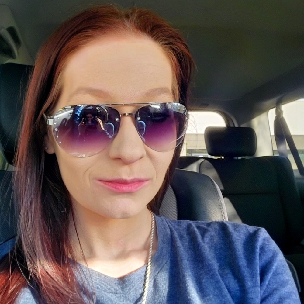 Meet your Posher, Jessica